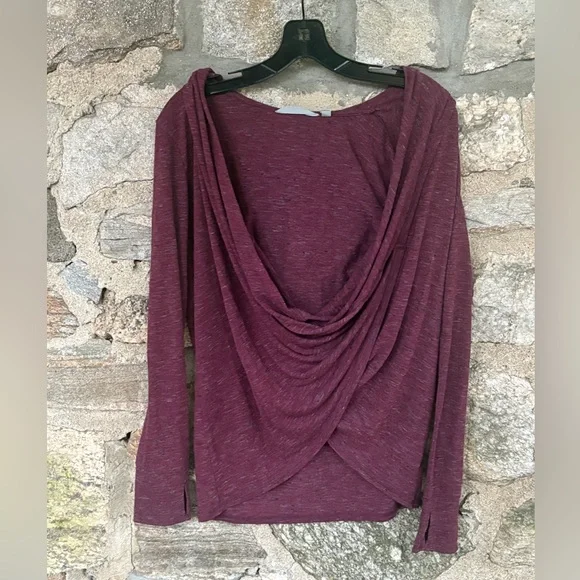 Athleta Twist Front Plunge Pullover Top with Hood - Picture 1 of 10